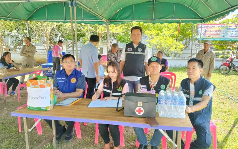 ร่วมกับคณะทำงานตรวจเยี่ยมจุดตรวจ / จุดเยี่ยมประชาชนช่วงเทศกาลสงกรานต์ ปี 2568